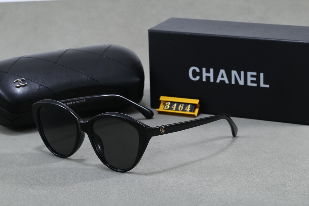 003 Chanel sunglasses