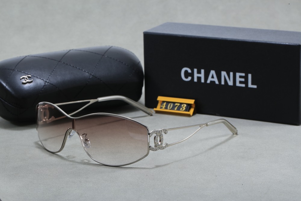003 Chanel sunglasses