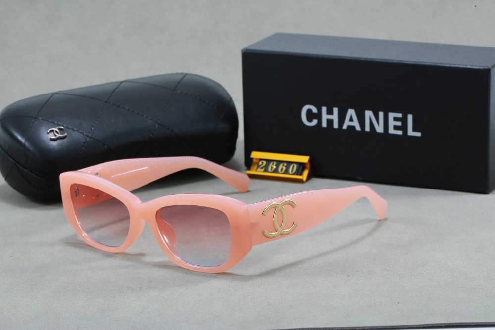 003 Chanel sunglasses