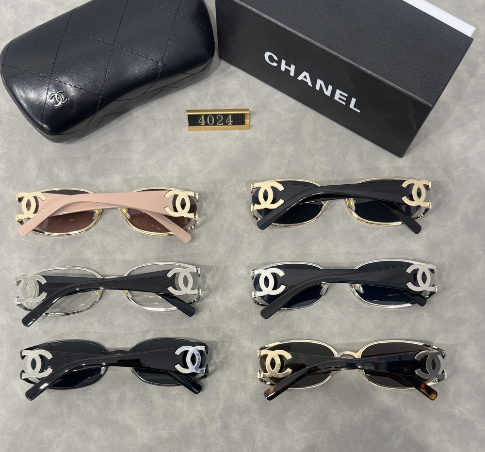 003 Chanel sunglasses
