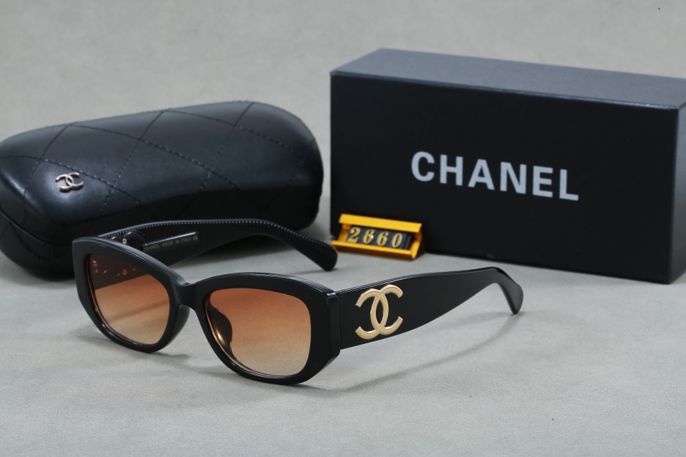 003 Chanel sunglasses