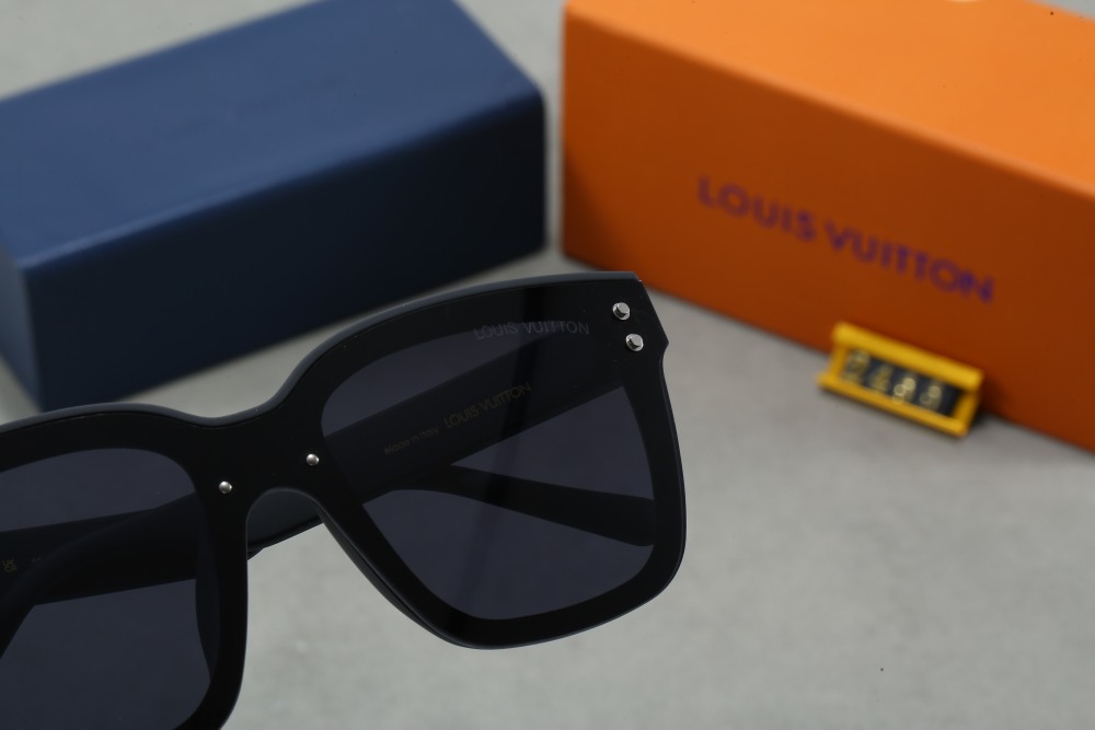 003 LV sunglasses