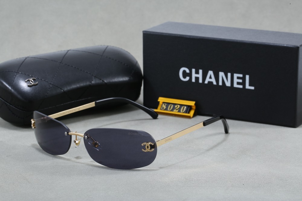 003 Chanel sunglasses