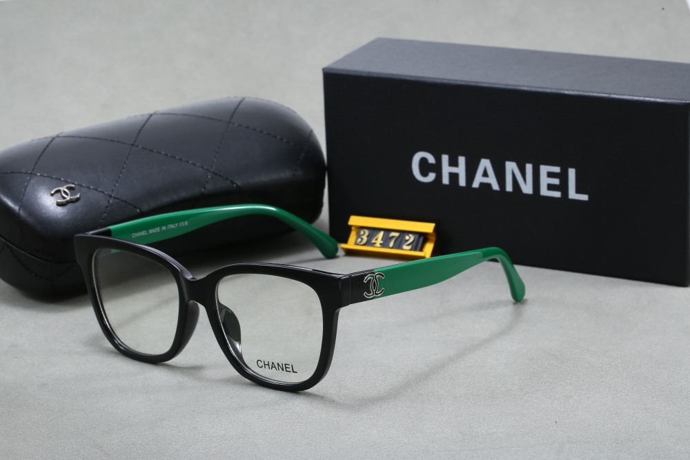 003 Chanel sunglasses