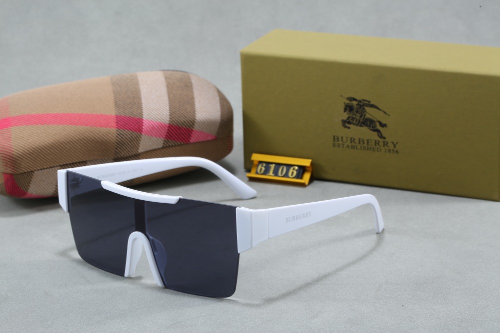 003 Burberry sunglasses