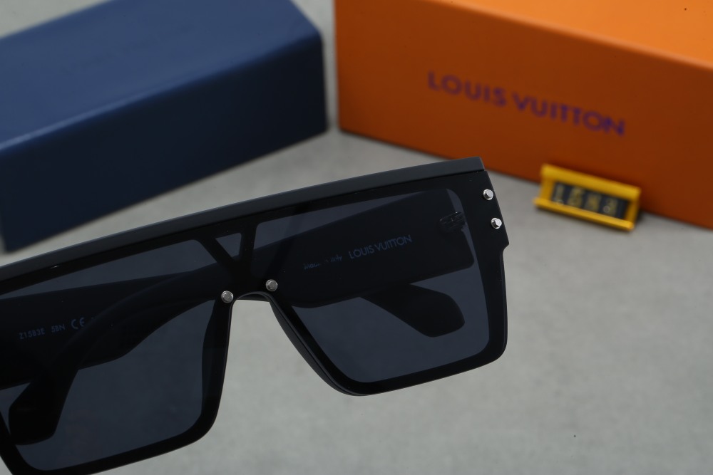003 LV sunglasses