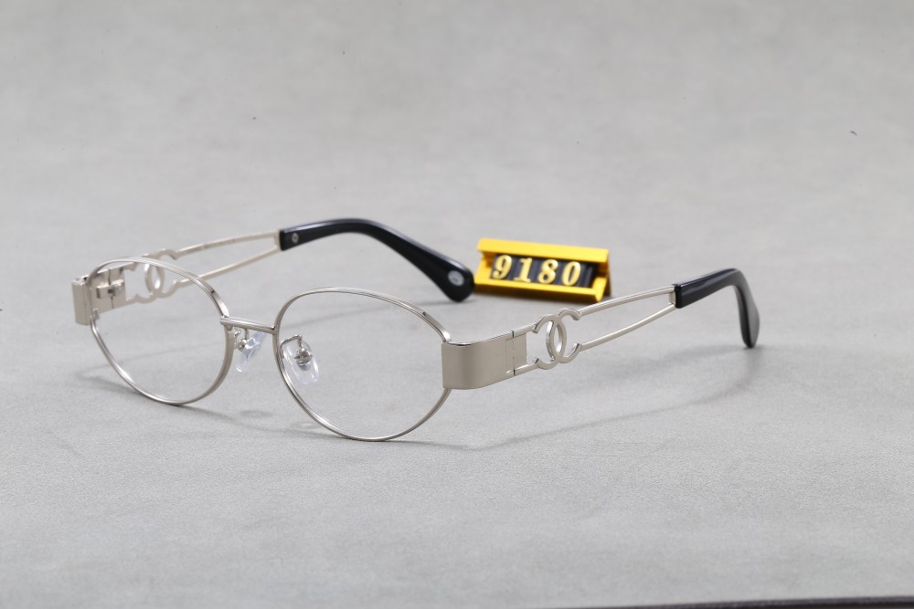 003 Chanel sunglasses