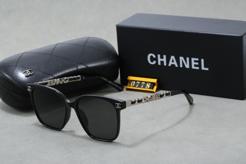 003 Chanel sunglasses