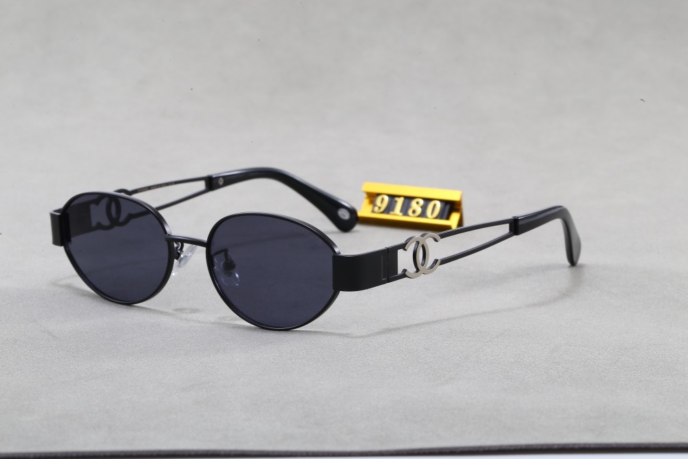 003 Chanel sunglasses