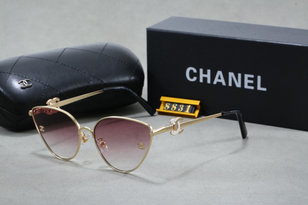 003 Chanel sunglasses