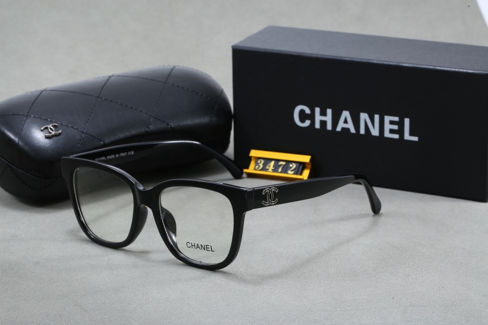 003 Chanel sunglasses