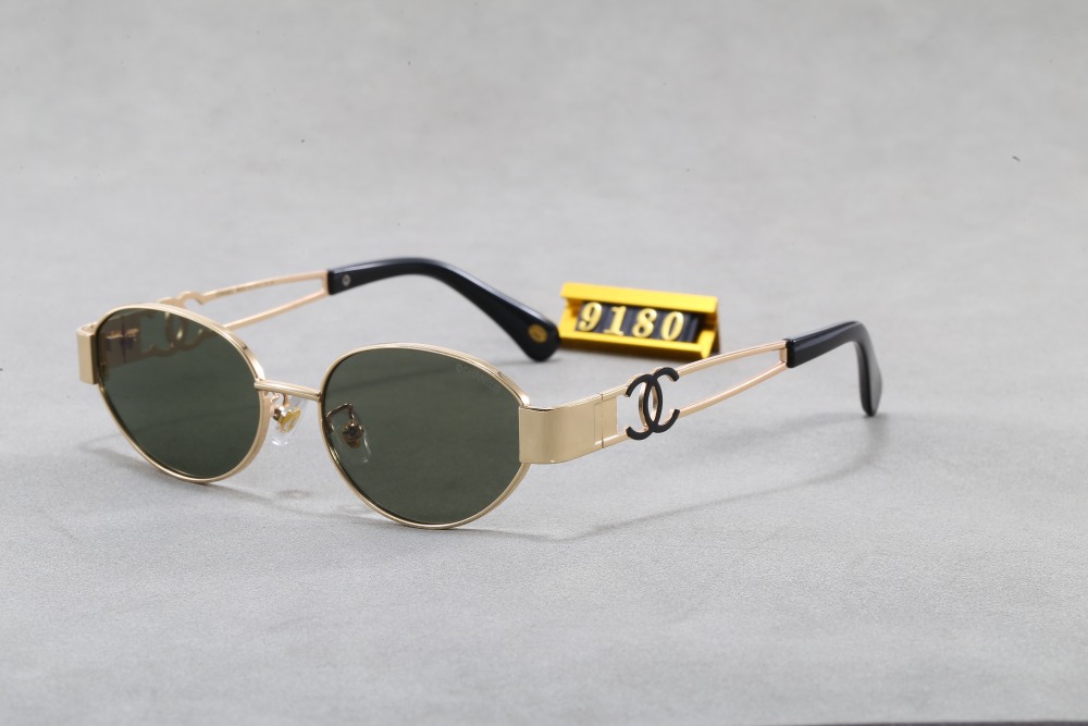 003 Chanel sunglasses