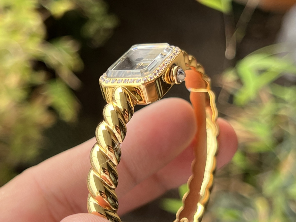 004 Chanel watch