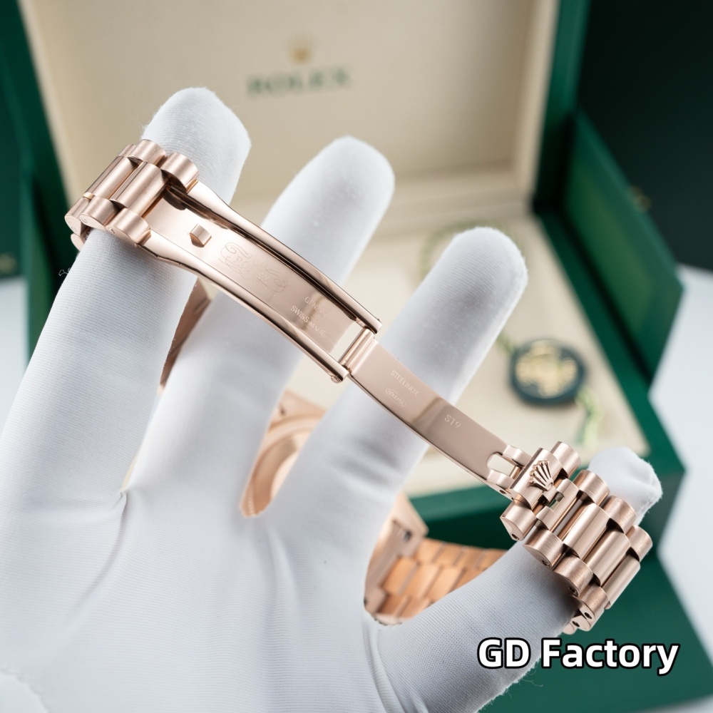 004 Rolex  watch