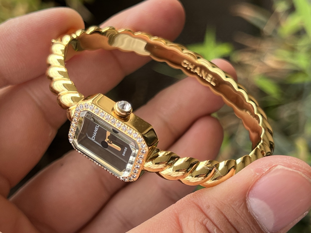 004 Chanel watch