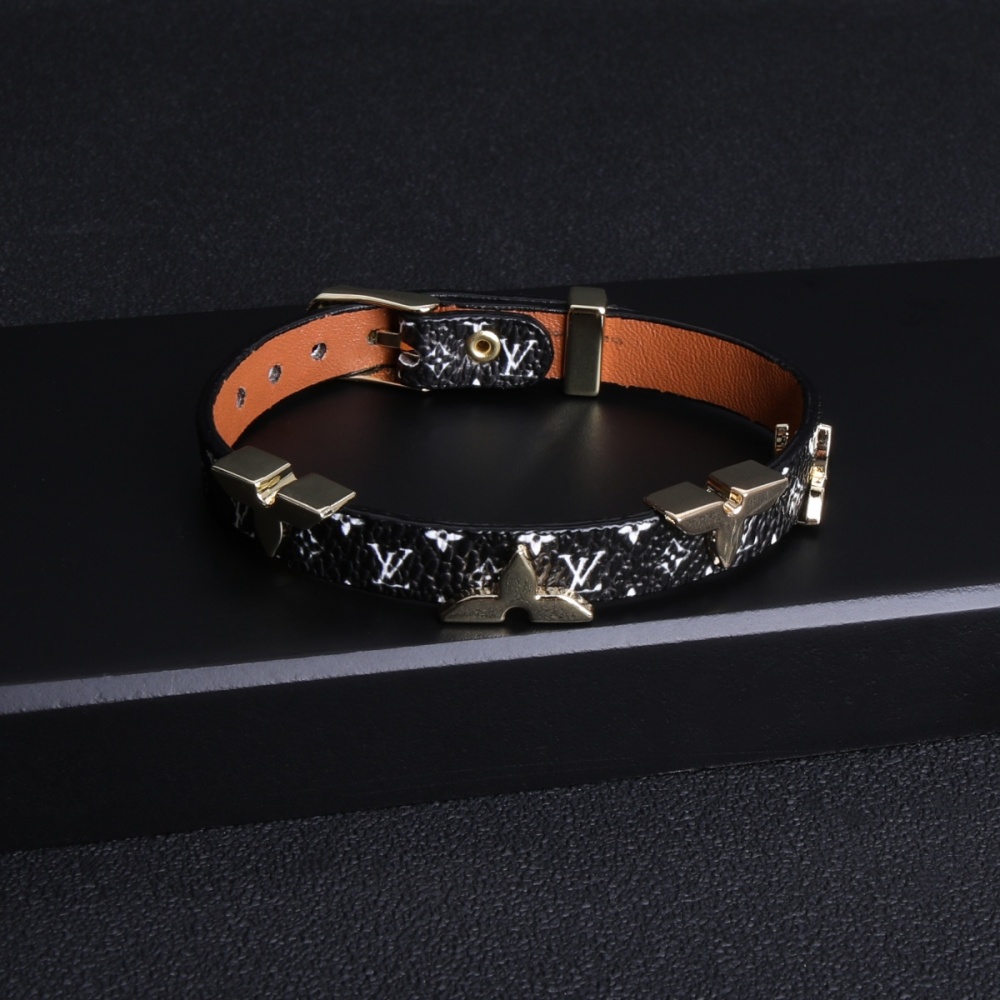 LV bracelet