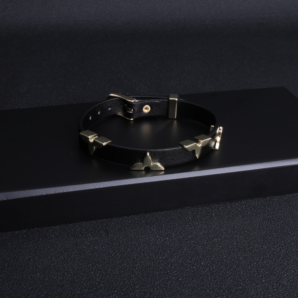 LV bracelet