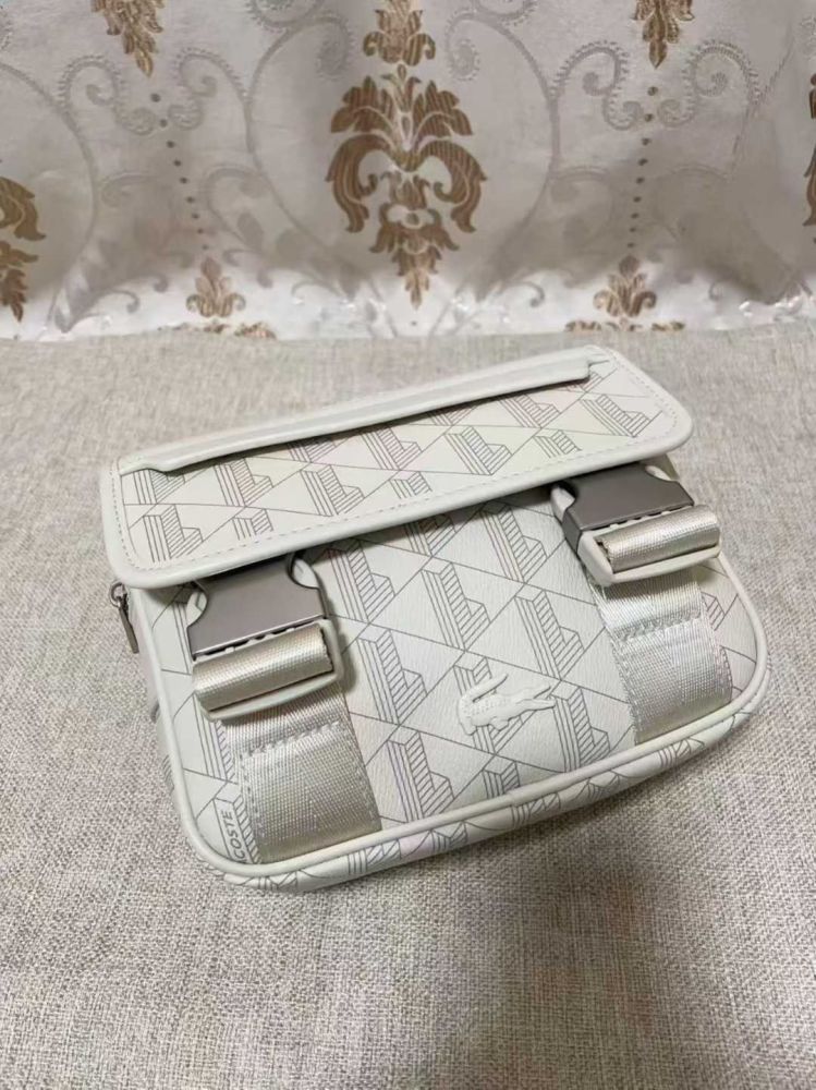 010 Lacoste bag