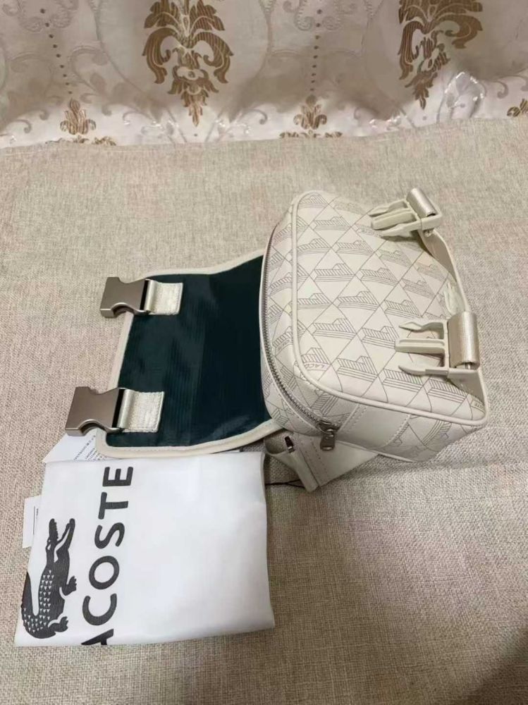 010 Lacoste bag