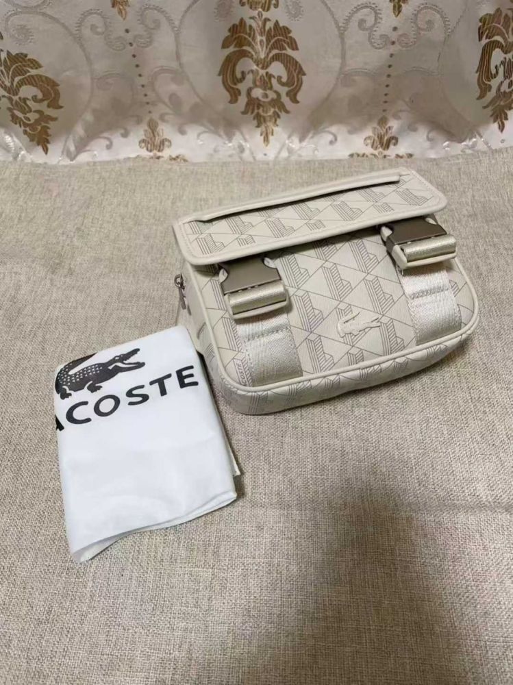 010 Lacoste bag