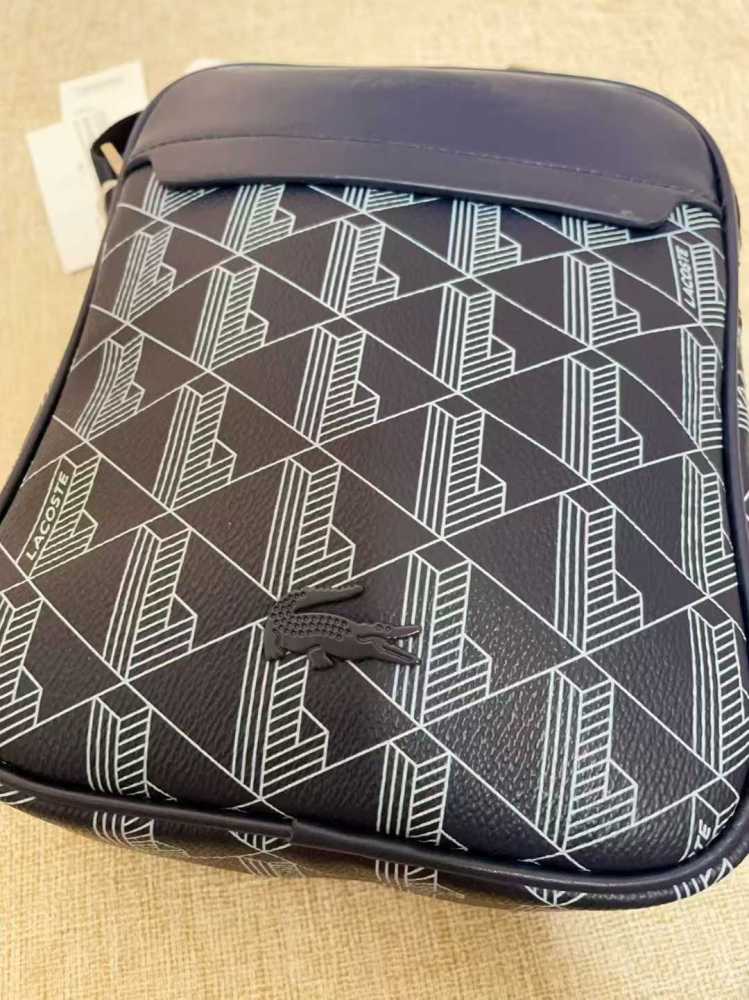 010 Lacoste bag