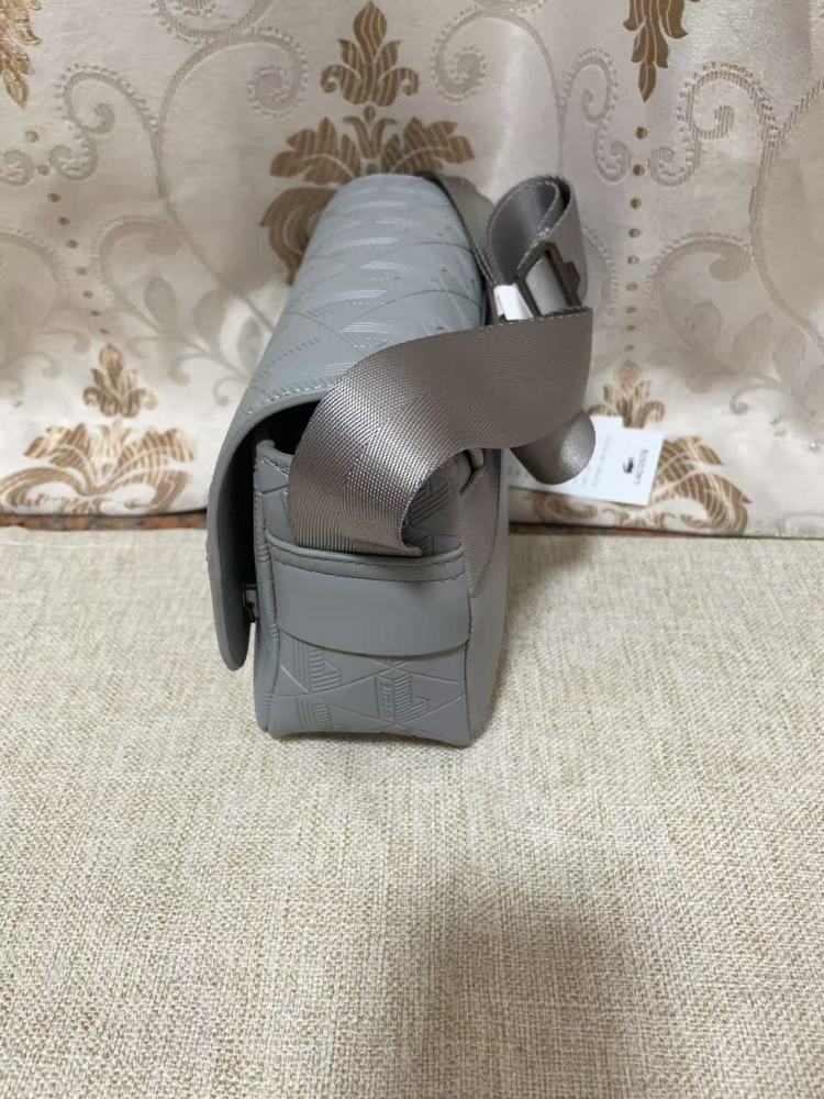 010 Lacoste bag