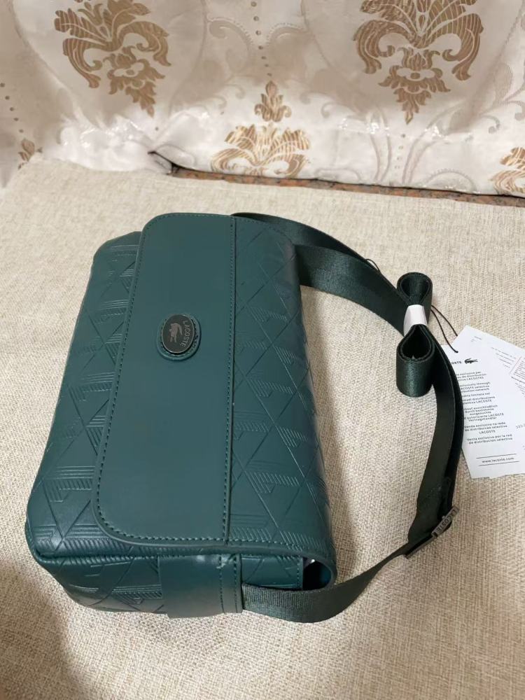 010 Lacoste bag