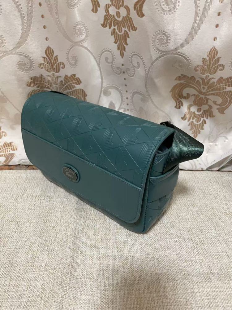 010 Lacoste bag