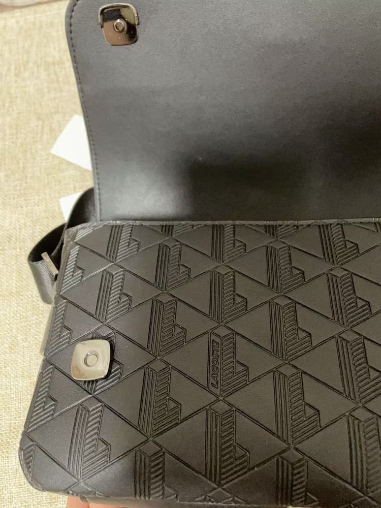 010 Lacoste bag
