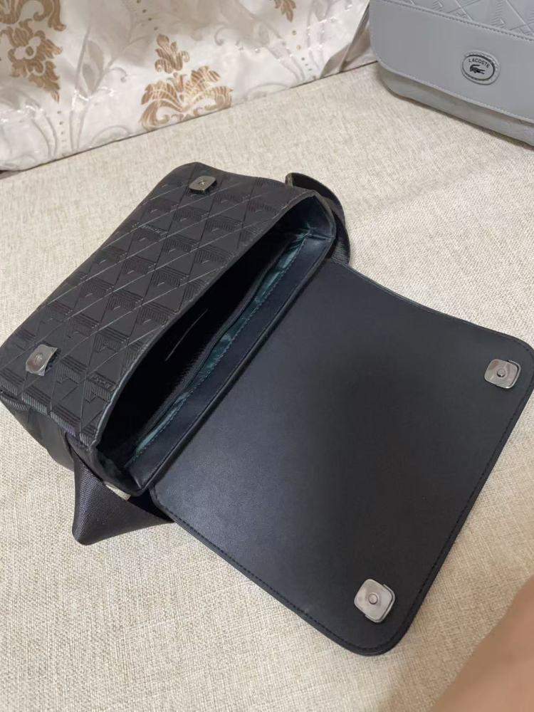 010 Lacoste bag