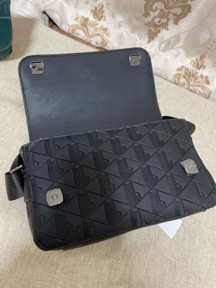 010 Lacoste bag