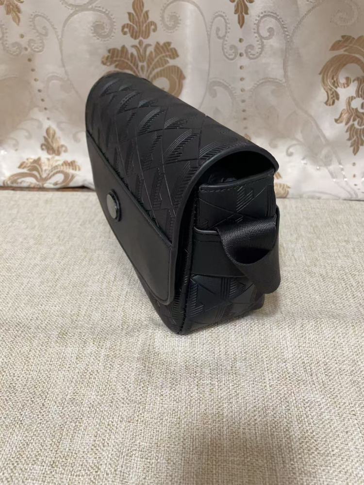 010 Lacoste bag