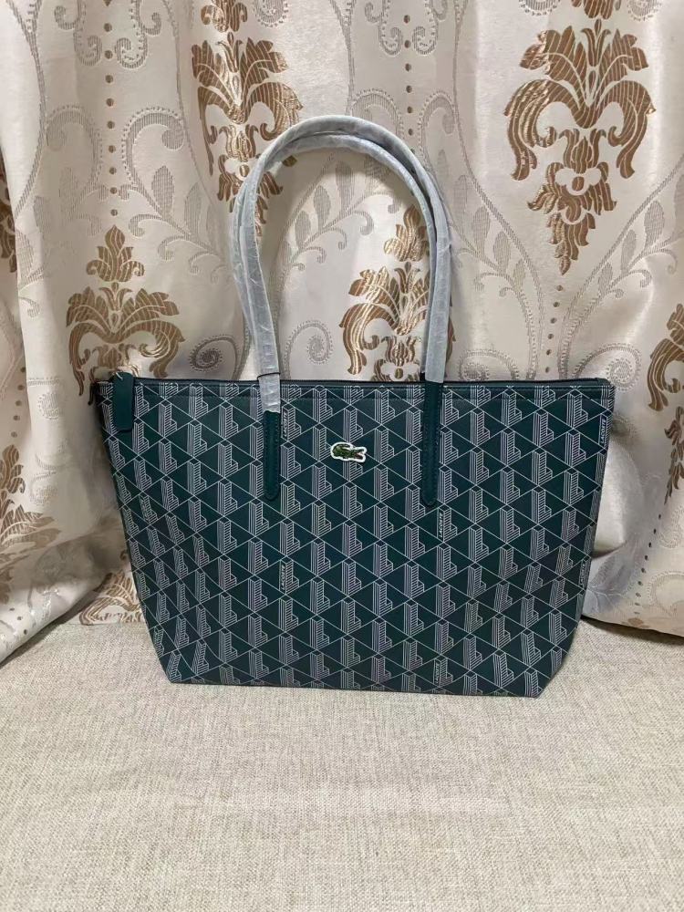 010 Lacoste bag