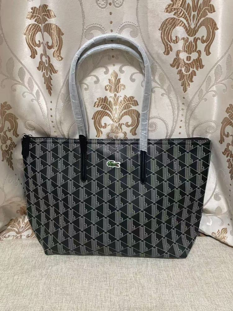 010 Lacoste bag