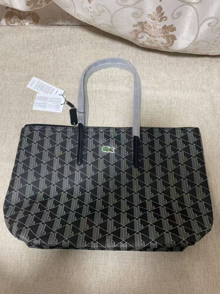 010 Lacoste bag
