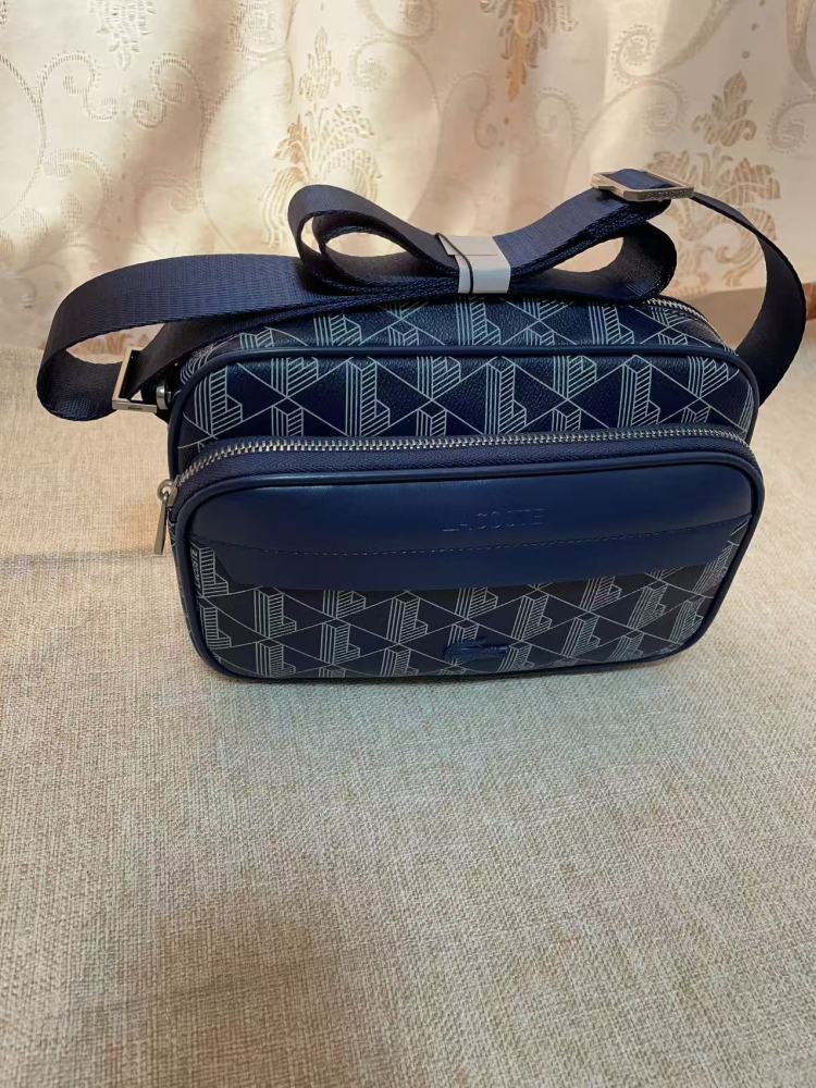 010 Lacoste bag