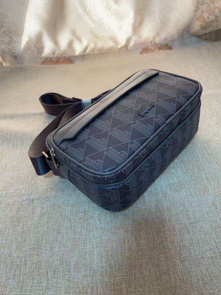 010 Lacoste bag