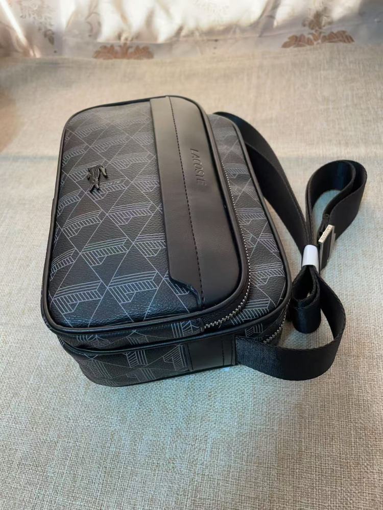 010 Lacoste bag