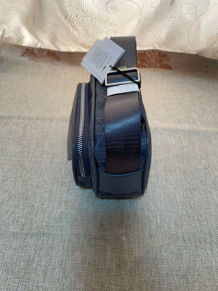 010 Lacoste bag