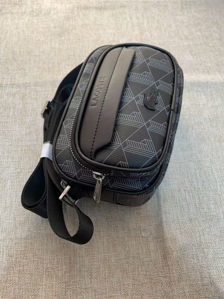 010 Lacoste bag