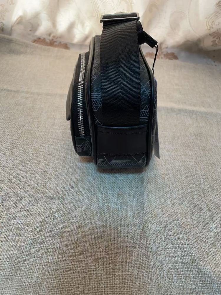 010 Lacoste bag