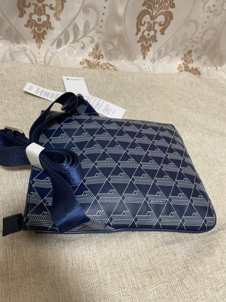 010 Lacoste bag