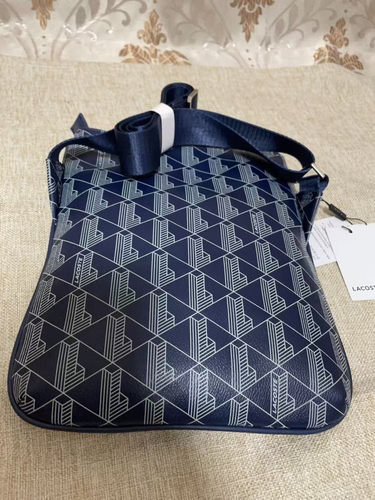 010 Lacoste bag