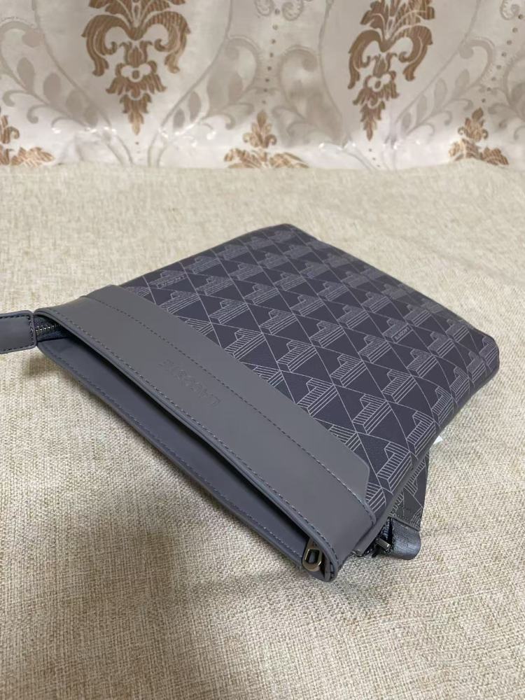 010 Lacoste bag
