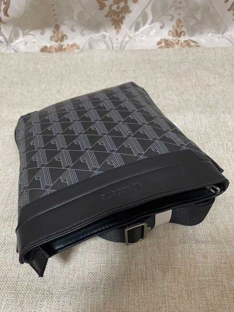 010 Lacoste bag