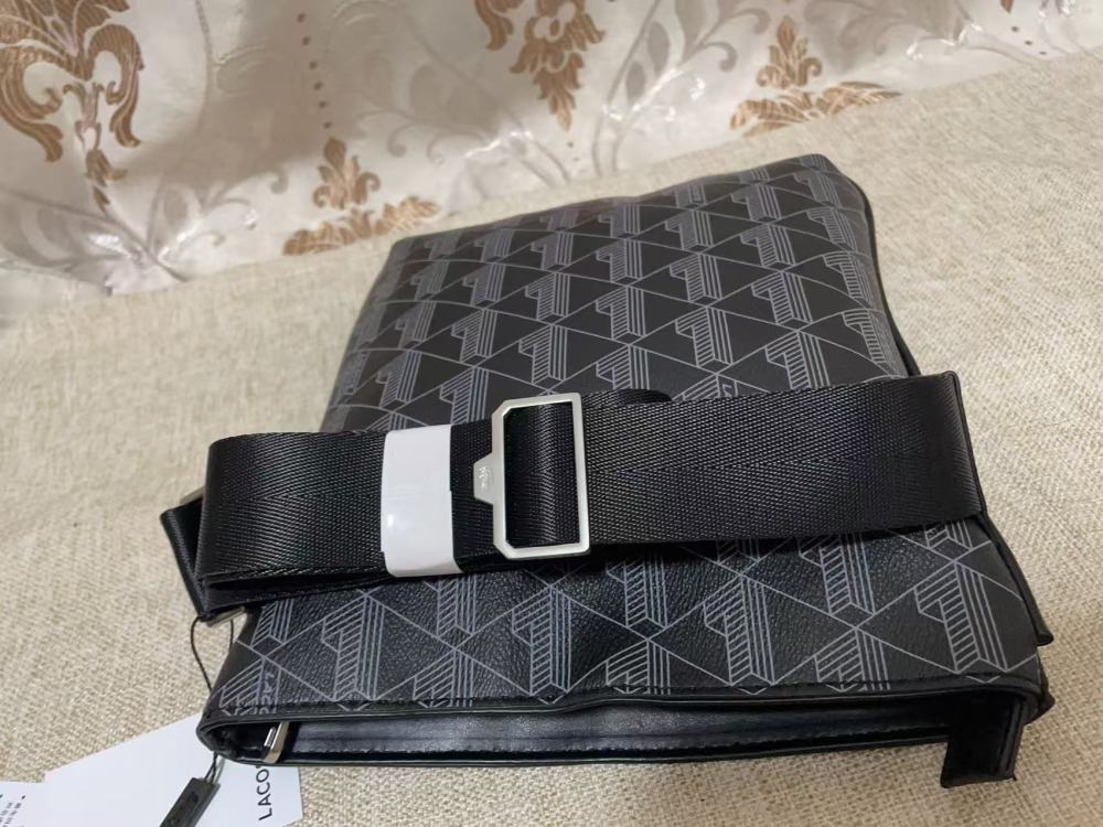 010 Lacoste bag