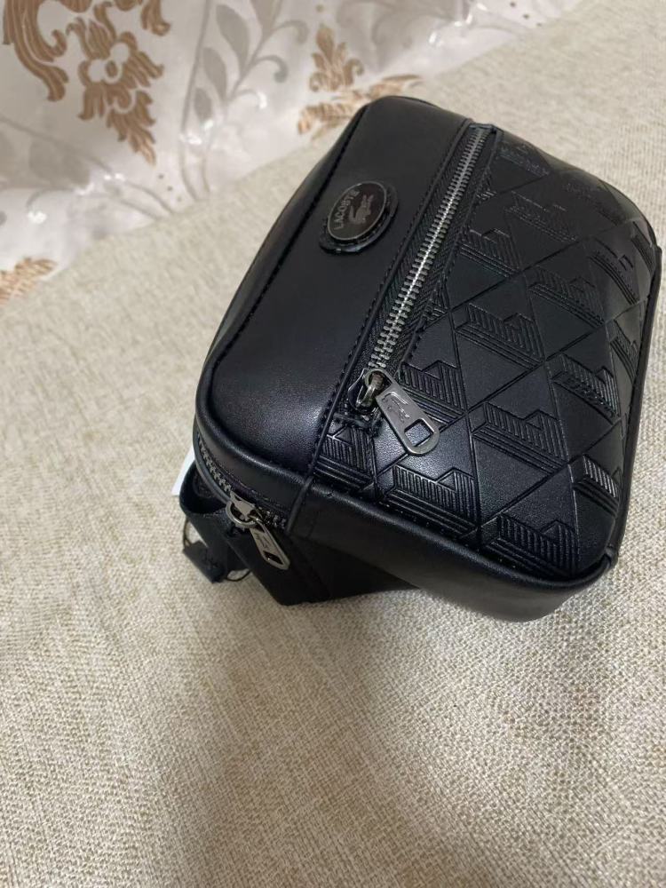 010 Lacoste bag