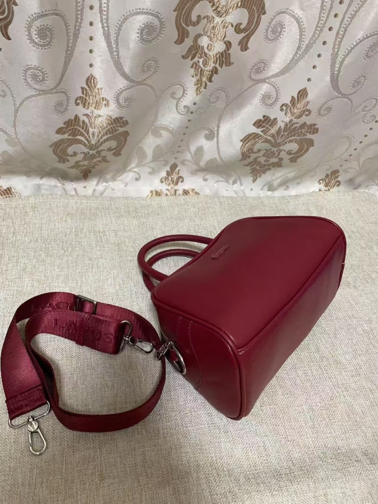 010 Lacoste bag
