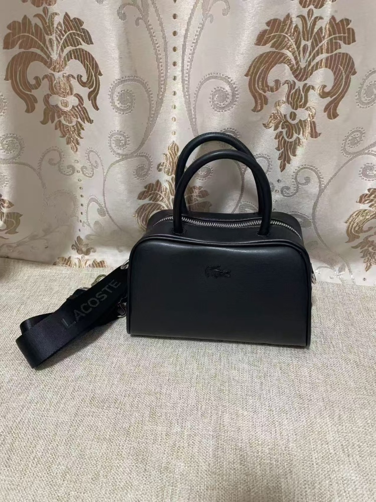 010 Lacoste bag