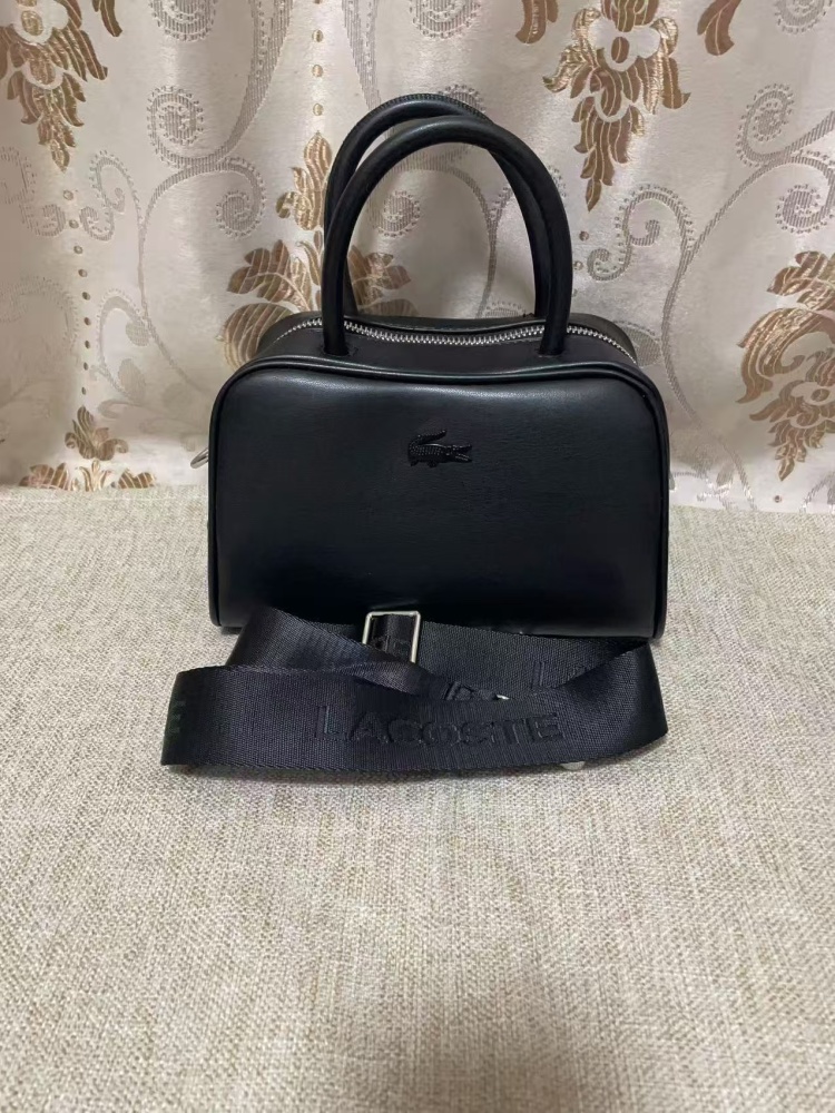010 Lacoste bag
